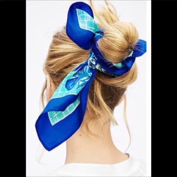 Lilly Pulitzer Pop scarf holy grail - Picture 6 of 6